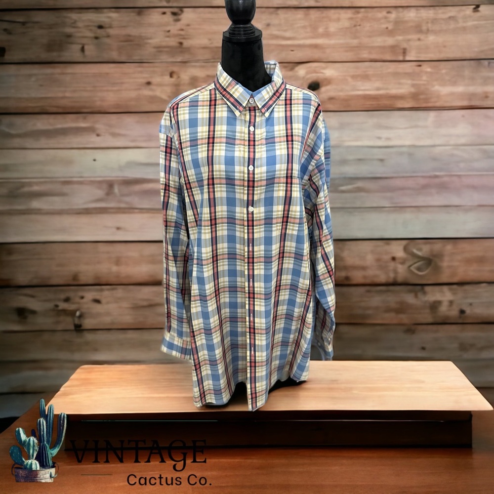 Like New! Dillard’s ROUNDTREE AND YORKE BUTTON DOWN PLAID DRESS SHIRT!